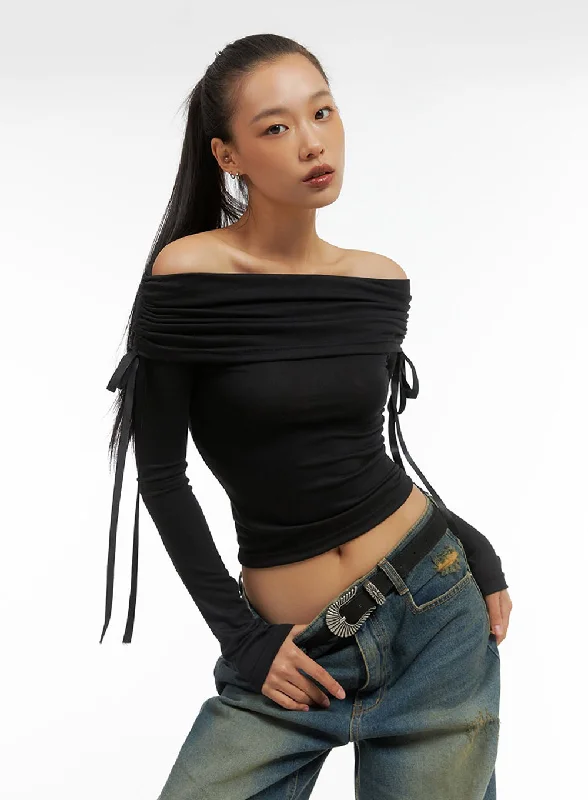 Shirred Solid Off Shoulder Crop Top IO409