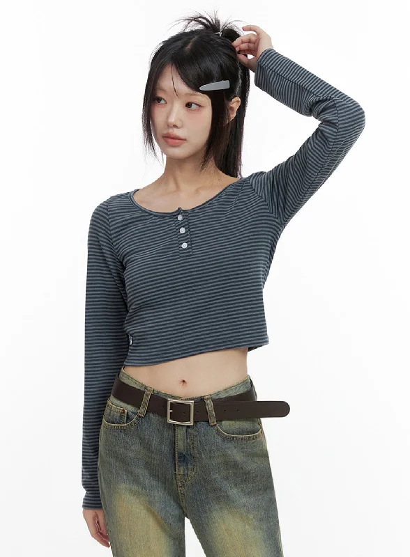 Stripe Buttoned Long-Sleeve Crop Top IO430