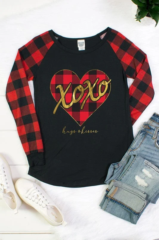 Hugs & Kisses - Women's Plus Size Raglan Top