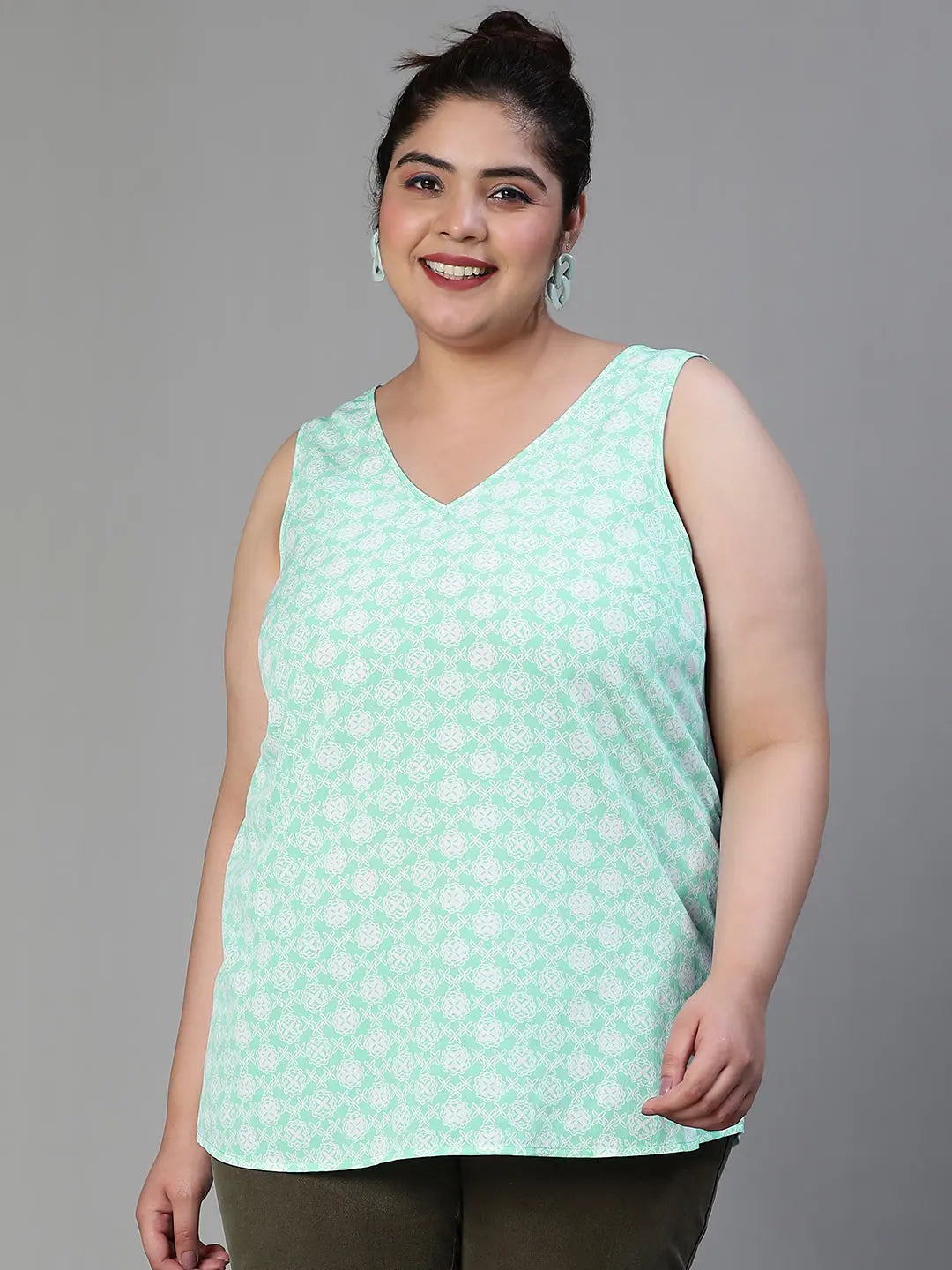 Dreamy Green Floral Print Sleevless Plus Size Women Top